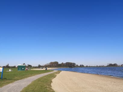 Natuurspeeleiland bij de Veerplas